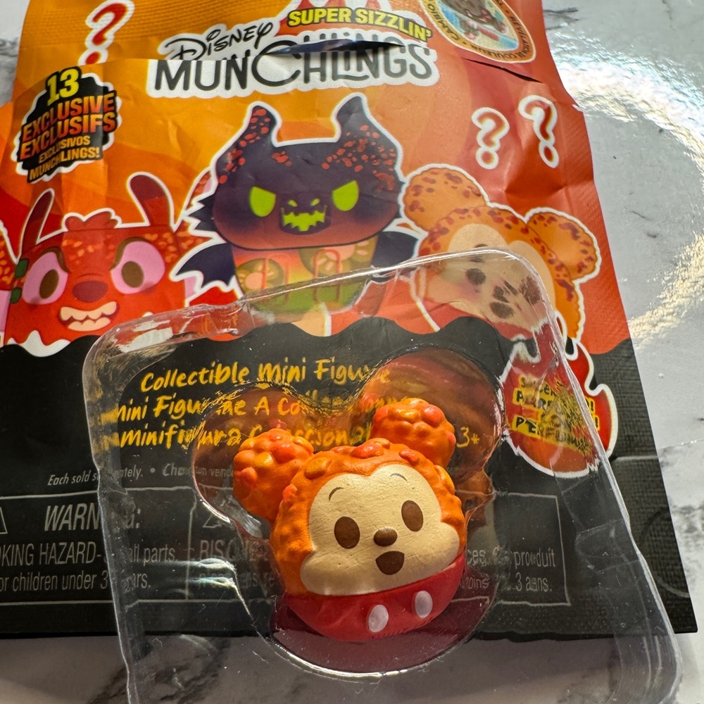 Hot Cheese Puff Mickey Mouse from Disney Super Sizzlin' Munchlings